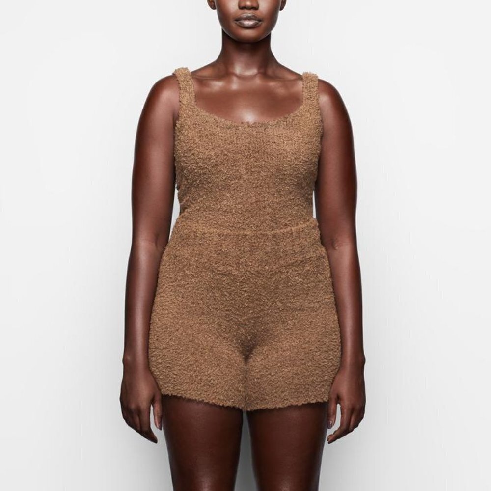 SKIMS Cozy Knit Short in Sun Stone size 4X/5X NWT